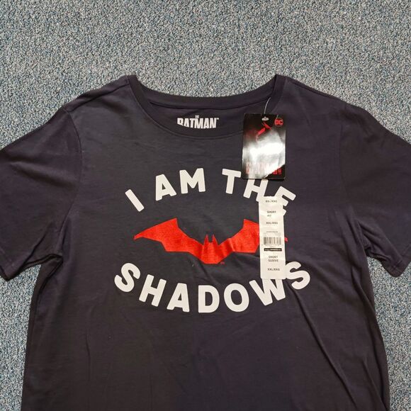 Batman Women's Juniors Size XXL I Am The Shadows Graphic T-Shirt - Picture 3 of 4